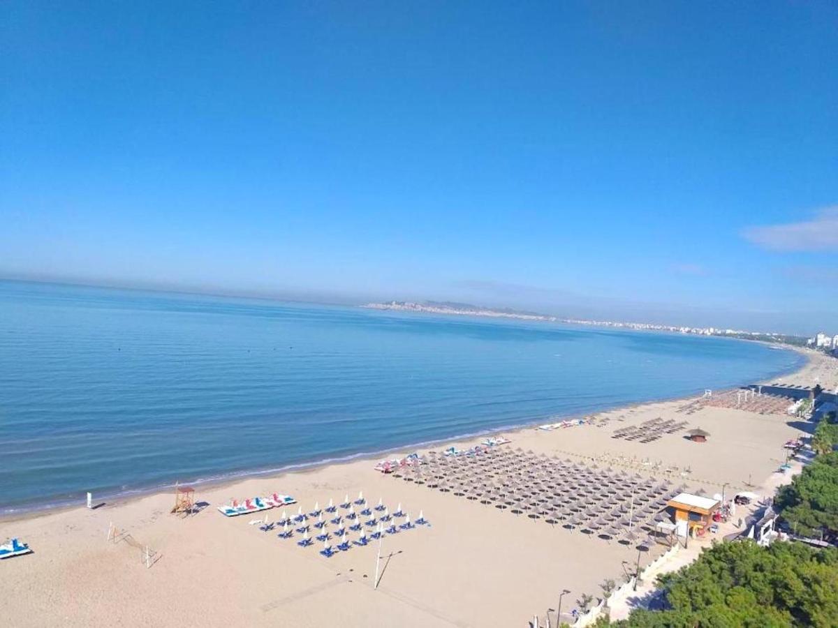 Yellow Building Durres Bagian luar foto