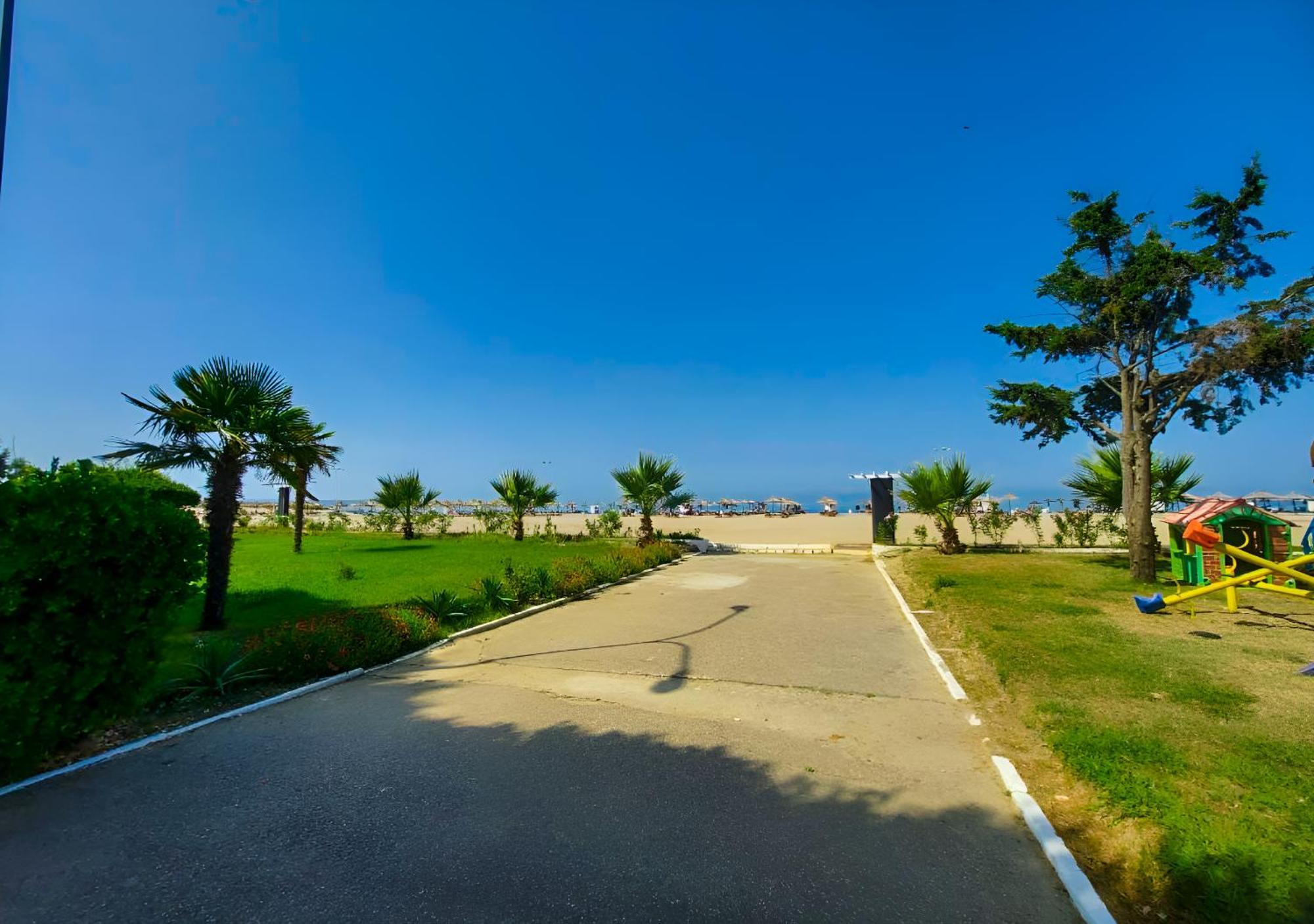 Yellow Building Durres Ruang foto