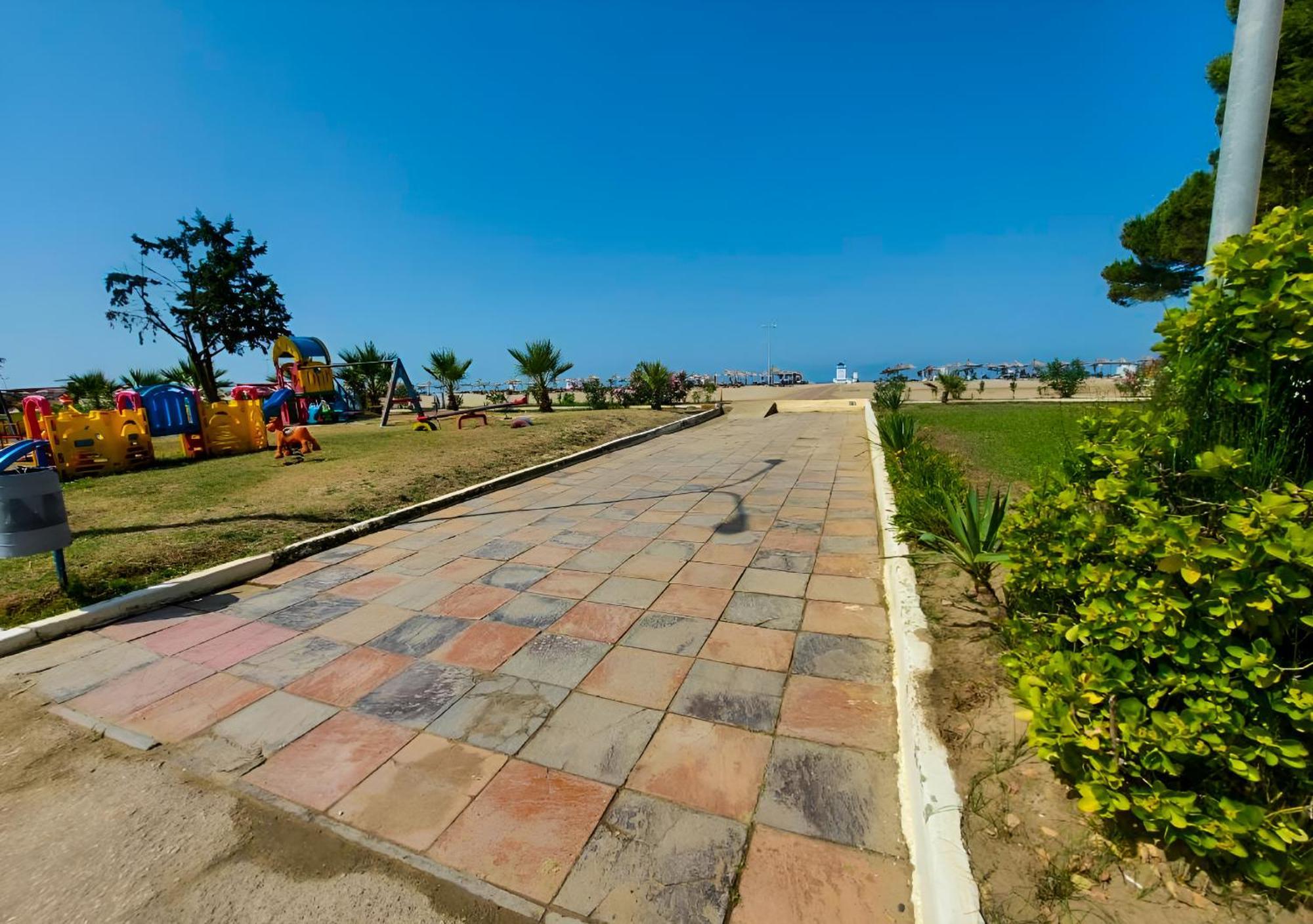 Yellow Building Durres Ruang foto